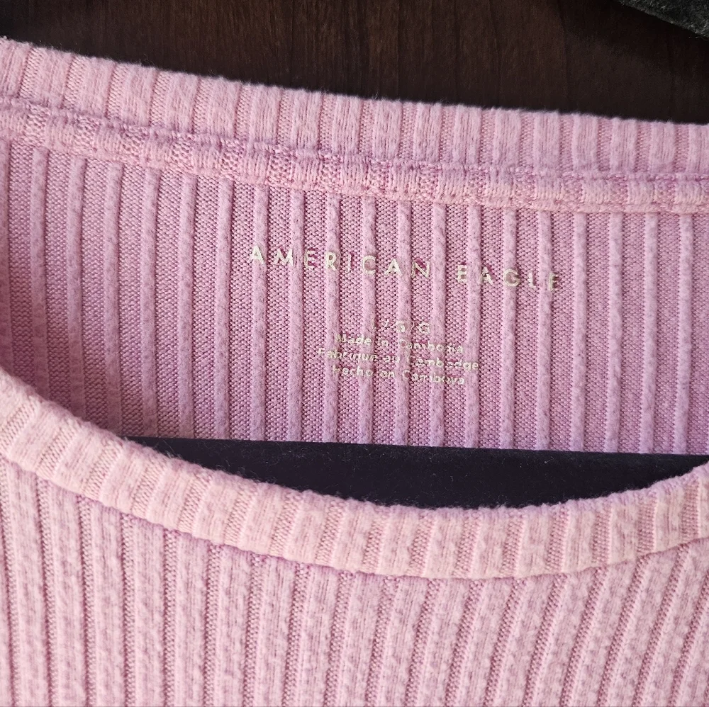 American Eagle Pink Long Sleeve Sweater Size Large